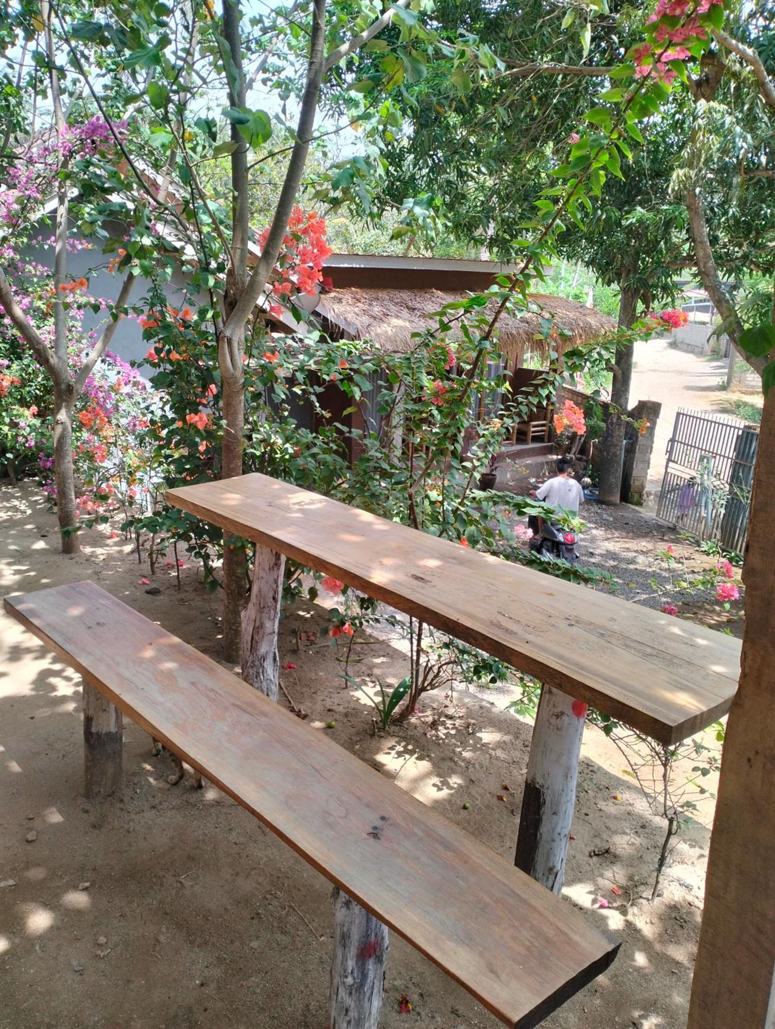 Fullmoon Homestay Kuta  Kültér fotó