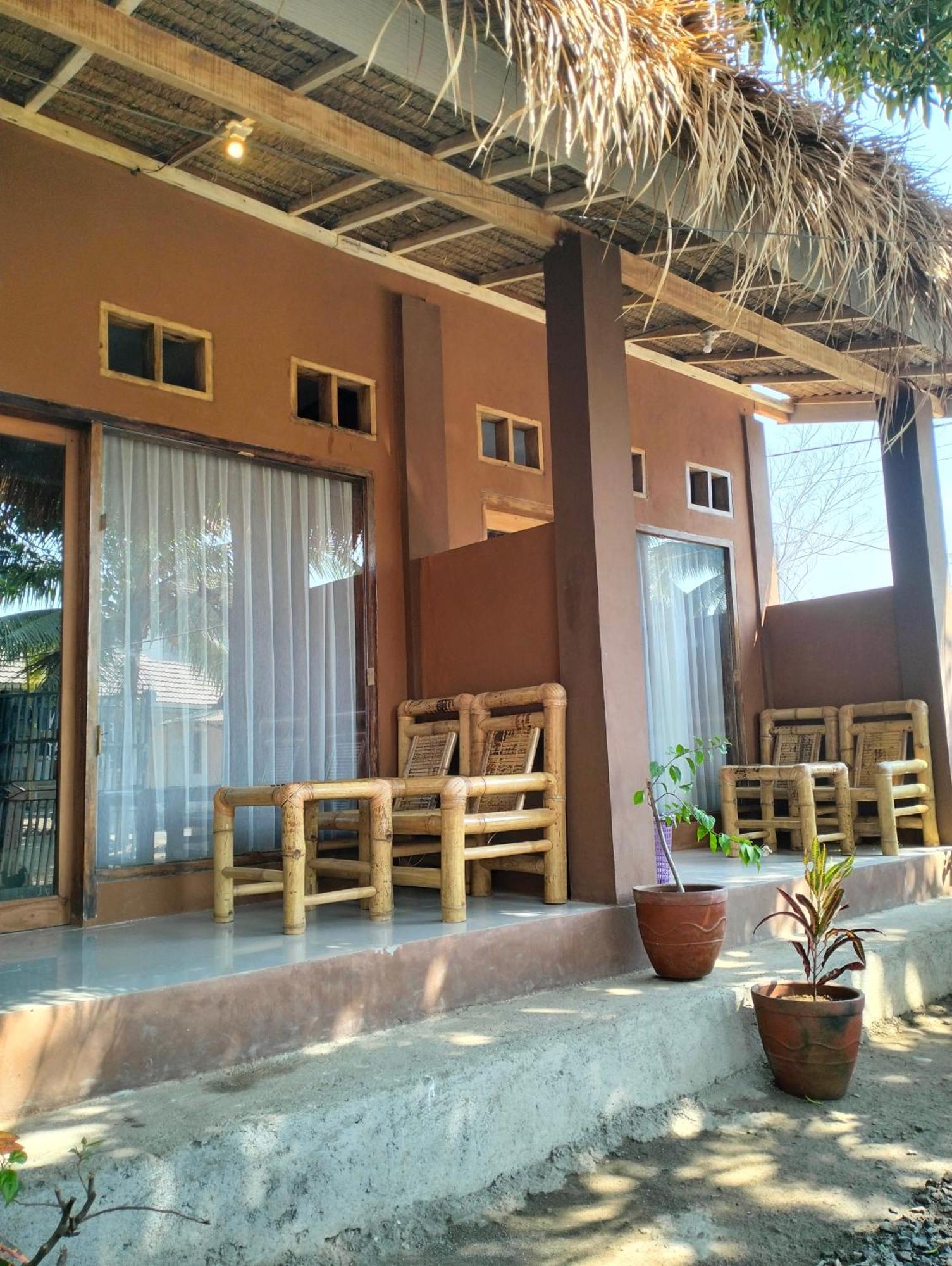 Fullmoon Homestay Kuta  Kültér fotó