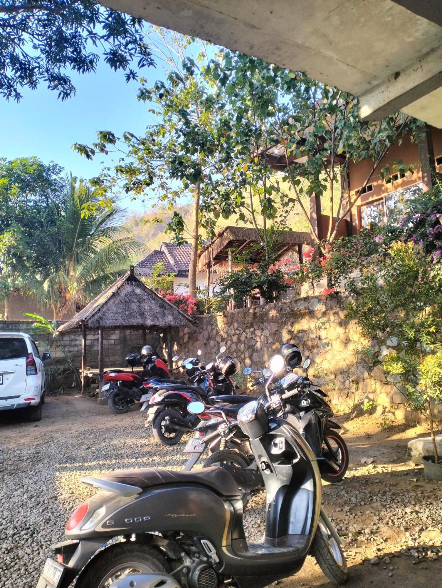 Fullmoon Homestay Kuta  Kültér fotó